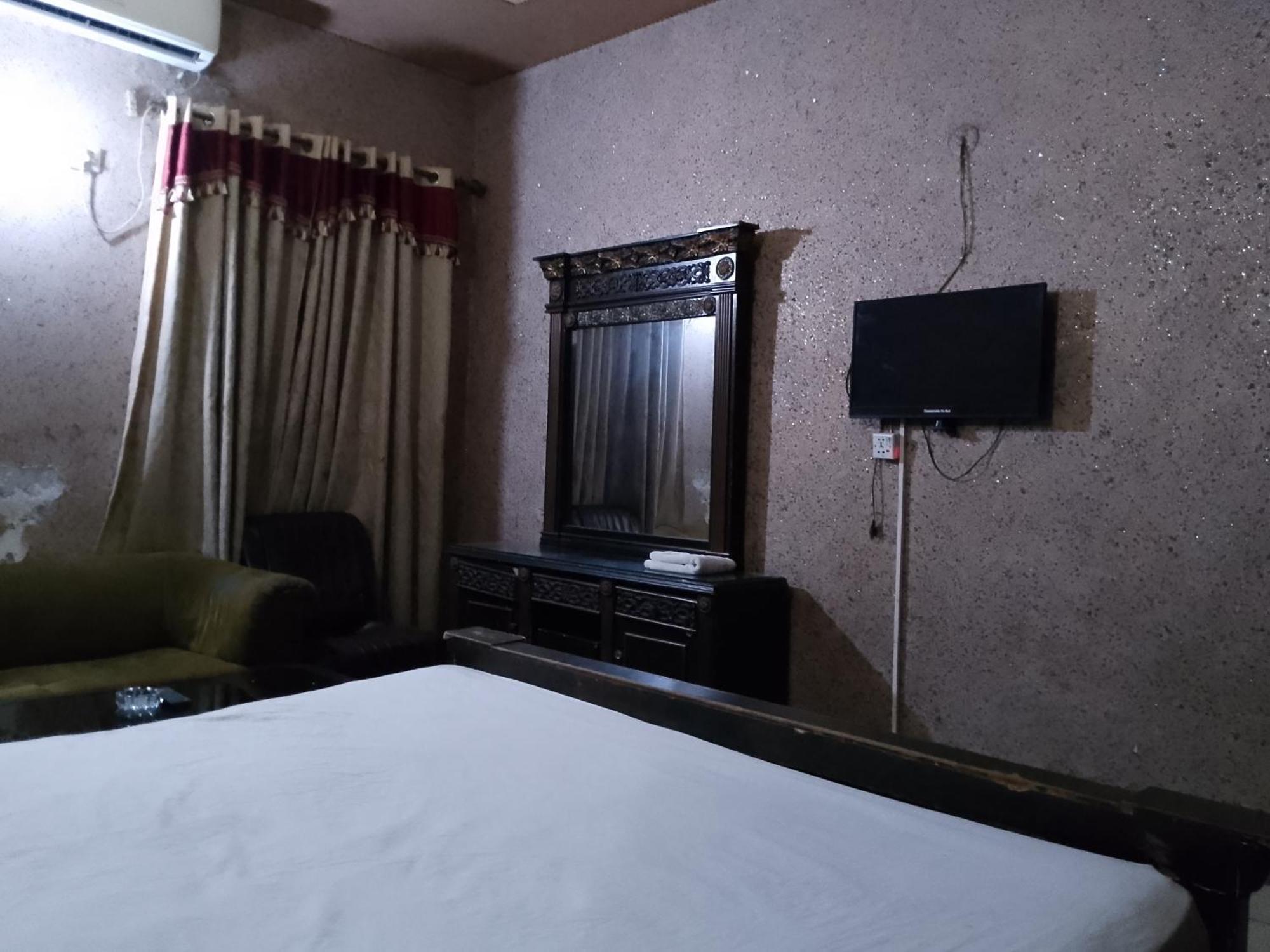 Moon Soon Hotel Lahor Dış mekan fotoğraf